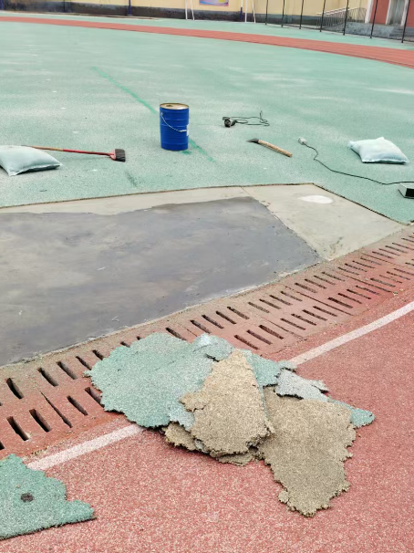 大庆球场翻新维修补、球场翻新修补改造